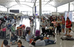 Hỗ trợ công dân Việt Nam bị kẹt ở sân bay Hong Kong