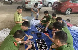 Thu giữ hơn 300 điện thoại iPhone nhập lậu từ Trung Quốc