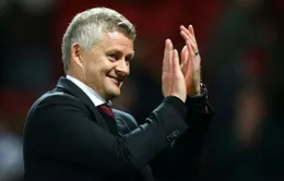 HLV Solskjaer làm hành động này khiến toàn bộ sao Man Utd bị sốc