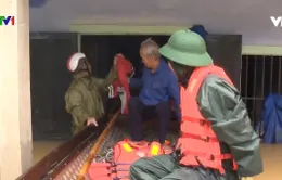 Miền Trung ứng phó với lũ lớn