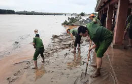 Lũ trên các sông từ Nghệ An đến Quảng Trị, Quảng Ngãi tiếp tục lên