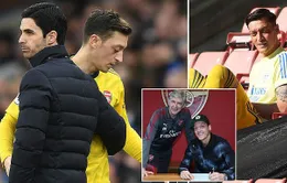 Bị loại khỏi đội hình Arsenal, Ozil viết tâm thư gửi người hâm mộ
