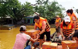 Dân buôn “thổi giá” áo phao cứu sinh, quản lý thị trường vào cuộc