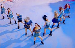 TWICE biến hóa đa sắc màu trong MV mới