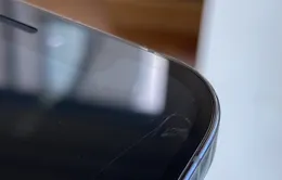 Trang bị mặt kính siêu bền, màn hình iPhone 12 vẫn dễ bị trầy xước