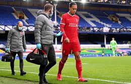 Virgil van Dijk phẫu thuật thành công