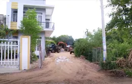 Bãi tập kết cát trái phép gây nứt nhà dân, ô nhiễm môi trường