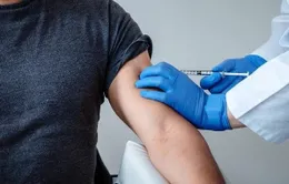 Cổ phiếu du lịch, khách sạn "dậy sóng" nhờ tin vui vaccine COVID-19