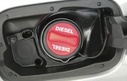 Anh dự kiến cấm bán ô tô chạy xăng và diesel từ 2030