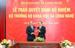 Ông Huỳnh Thành Đạt nhận quyết định bổ nhiệm Bộ trưởng Bộ Khoa học và Công nghệ