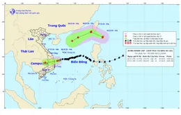 Áp thấp nhiệt đới tiếp tục suy yếu, gây mưa rất to ở Trung Bộ