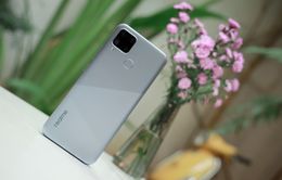 Trên tay Realme C15: Màn hình 6,5 inch, 4 camera sau, pin 6.000 mAh