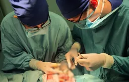 Cảnh báo phỏng điện ở trẻ nhỏ
