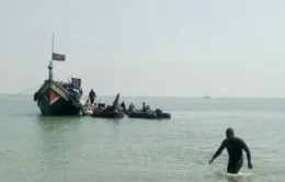 Lật thuyền ngoài khơi Bangladesh, ít nhất 15 người thiệt mạng