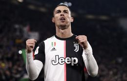 Ronaldo biến khách sạn thành bệnh viện chống dịch Covid-19