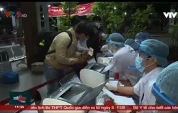 Lấy mẫu xét nghiệm toàn bộ hành khách xuống ga Sài Gòn