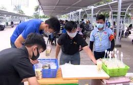 Tâm sự mùa dịch của chàng trai bán sữa bắp