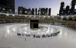 Thánh địa Mecca trong ngày đầu tháng lễ Ramadan