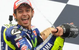 Tay đua Valentino Rossi vẫn muốn thi đấu trên đường đua MotoGP khi ở tuổi 41