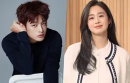 Kim Tae Hee được đàn em điển trai gửi quà đến phim trường