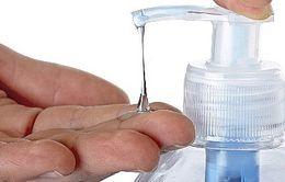 Thu hồi toàn quốc lô sữa rửa tay sạch khuẩn Dr. Clean Hương dâu không đạt chất lượng