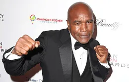 Evander Holyfield hào hứng trước trận tái đấu với Mike Tyson