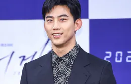 Thành viên Taecyeon (2PM) xác nhận hẹn hò