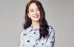 Song Ji Hyo hạnh phúc ở tuổi 40, không có ý định kết hôn