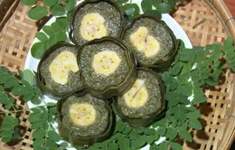 Vị lạ bánh tét chùm ngây