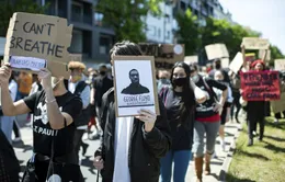 Berlin - Bang đầu tiên của Đức thông qua luật chống phân biệt đối xử