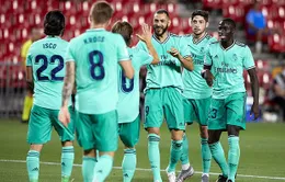 Granada 1-2 Real Madrid: Real chạm một tay vào chức vô địch