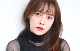 "Nàng Cỏ" Goo Hye Sun rạng rỡ hậu ly hôn