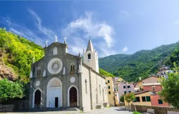 Thu hút du lịch hậu COVID-19, ngôi làng đẹp như tranh vẽ tại Italy miễn phí chỗ ở cho du khách