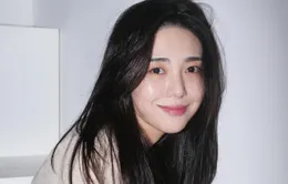 Kwon Mina (AOA) từ chối điều tra về bê bối bắt nạt trong nhóm