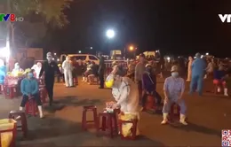 Trắng đêm xét nghiệm Covid-19 cho hơn 3 ngàn ngư dân ở cảng cá