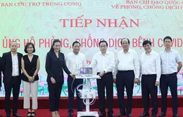 Trao tặng 500 máy thở cho Mặt trận Tổ quốc Việt Nam