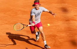 Stefanos Tsitsipas dễ dàng vượt qua vòng 1 Hamburg mở rộng