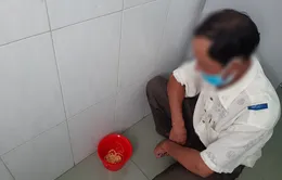 Thích ăn phở tái, người đàn ông xổ ra con sán xơ mít dài... 9m