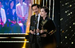Hồng Diễm, Phương Oanh hết lời khen ngợi "mẹ chồng" Lan Hương tại Lễ trao giải VTV Awards