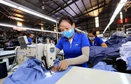 Đức hỗ trợ công nhân dệt may Việt Nam vượt COVID-19