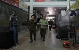 “Né” quản lý thị trường, tiểu thương chợ Ninh Hiệp đồng loạt đóng cửa