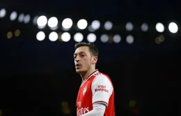 Arsenal đạt thỏa thuận chấm dứt hợp đồng với Mesut Ozil