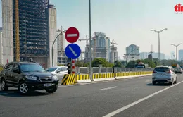Lái xe "biển xanh" cố tình quay đầu tại nút giao Cầu Thăng Long - vành đai 3