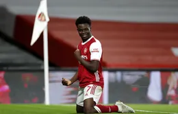 Tỏa sáng ở Arsenal, Bukayo Saka đạt cột mốc ấn tượng