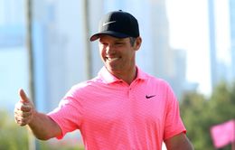 Paul Casey vươn lên dẫn đầu giải golf Dubai Desert Classic