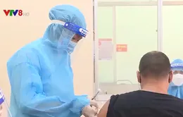 Khánh Hòa: Tiêm vắc xin cho người nước ngoài