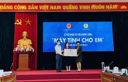 Hơn 100 tỷ đồng cùng hàng vạn thiết bị học online ủng hộ cho chương trình “Máy tính cho em”