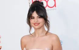 Selena Gomez: Áp lực vì phải trở thành "tấm gương tốt"