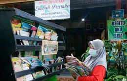 Độc đáo: thư viện đổi rác để mượn sách tại Indonesia