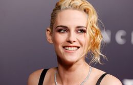 Kristen Stewart đã đính hôn với bạn gái đồng giới